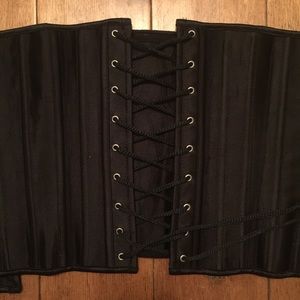 BLACK CORSET